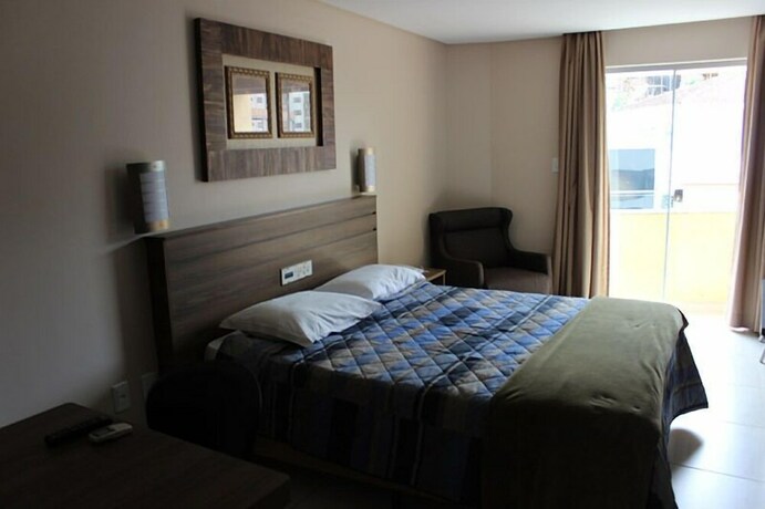 Imagen de la habitación del Hotel Do Com&eacute;rcio. Foto 37