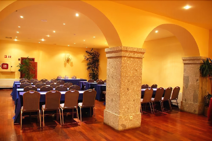 Imagen de los interiores del Hotel Do Elevador. Foto 17