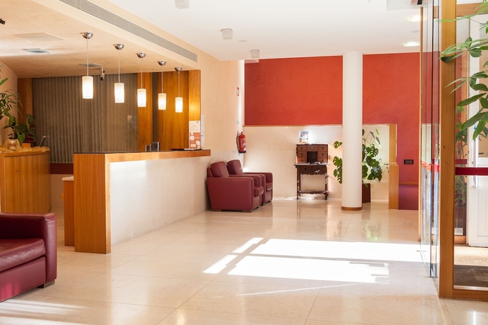 Imagen de los interiores del Hotel Do Lago. Foto 14