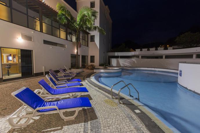 Imagen de la piscina del Hotel Do Mar, Azores. Foto 18