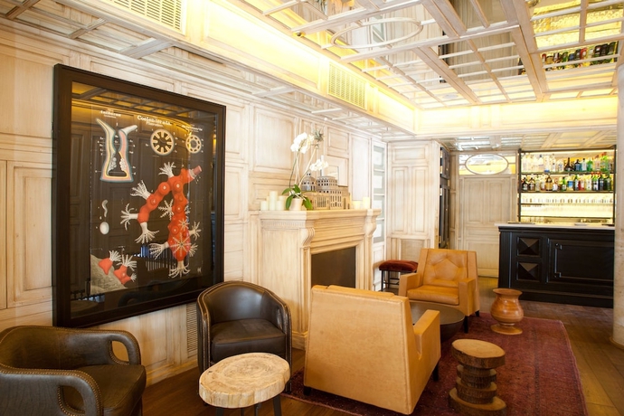 Imagen de los interiores del Hotel Do Placa Reial Powered By Sonder. Foto 18