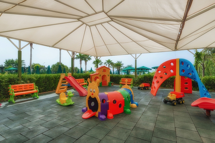 Imagen de los exteriores del Hotel Dobedan Beach Resort Comfort. Foto 6