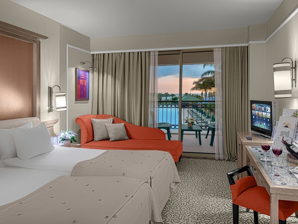 Imagen de la habitación del Hotel Dobedan Beach Resort Comfort. Foto 5