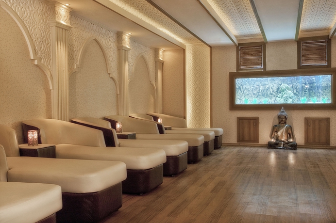 Imagen de los interiores del Hotel Dobedan World Palace. Foto 13