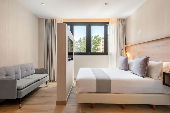 Imagen de la habitación del Hotel Dobo Madrid Betanzos. Foto 2