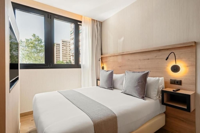 Imagen de la habitación del Hotel Dobo Madrid Betanzos. Foto 3