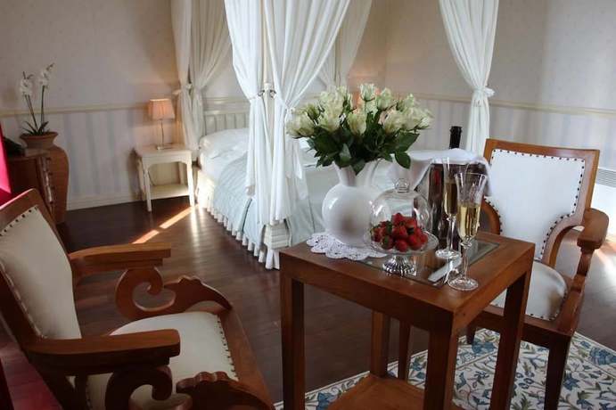 Imagen de la habitación del Hotel Dobra Vila. Foto 13