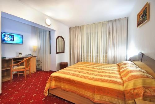 Imagen de la habitación del Hotel Dobru. Foto 6