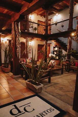Imagen general del Hotel Docecuartos. Foto 1