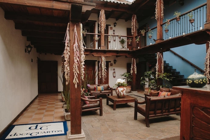 Imagen de los interiores del Hotel Docecuartos. Foto 17