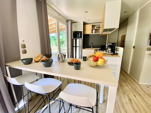 Imagen de la habitación del Hotel D&ocirc;me Paradise. Foto 15