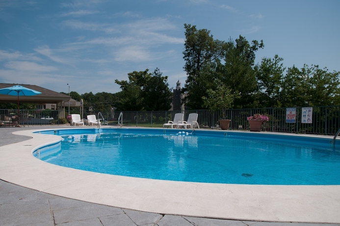 Imagen de la piscina del Hotel Dockers Inn. Foto 18
