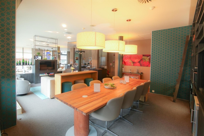 Imagen de los interiores del Hotel Docklands. Foto 7