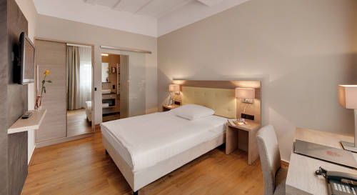 Imagen de la habitación del Hotel Doctor Weinstube. Foto 9