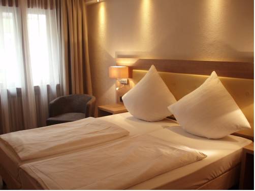 Imagen de la habitación del Hotel Doctor Weinstube. Foto 16