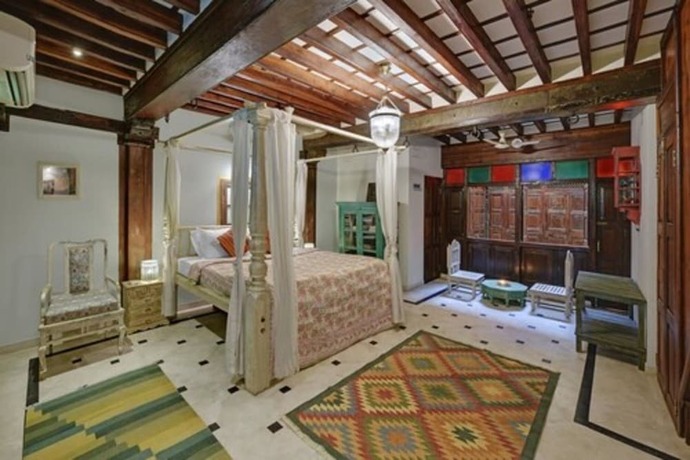 Imagen de la habitación del Hotel Dodhia Haveli. Foto 9