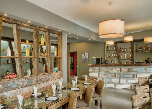 Imagen del bar/restaurante del Hotel Dodola Lodge. Foto 4