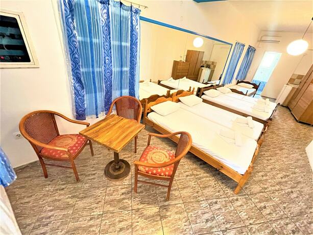 Imagen de la habitación del Hotel Dodo\'s perivolos. Foto 17