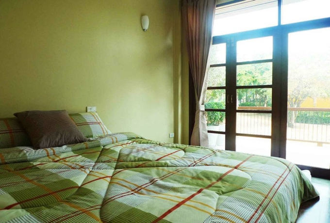 Imagen de la habitación del Hotel Doembangvilla. Foto 12