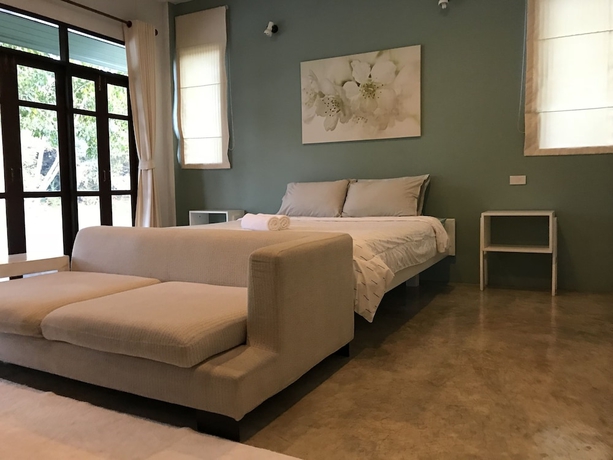 Imagen de la habitación del Hotel Doembangvilla. Foto 18