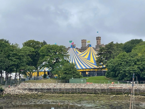 Imagen de los exteriores del Hotel Dog Friendly 6- Bedroom House in Isle of Lewis - Great for Families and Large Groups. Foto 12