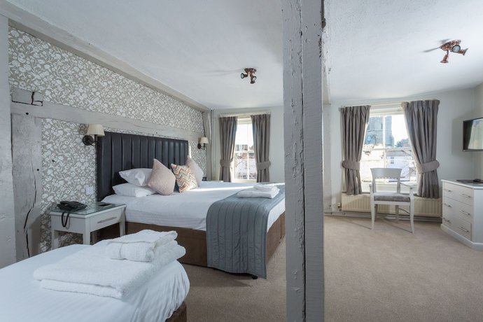 Imagen de la habitación del Hotel Dog and Bear, Lenham. Foto 4