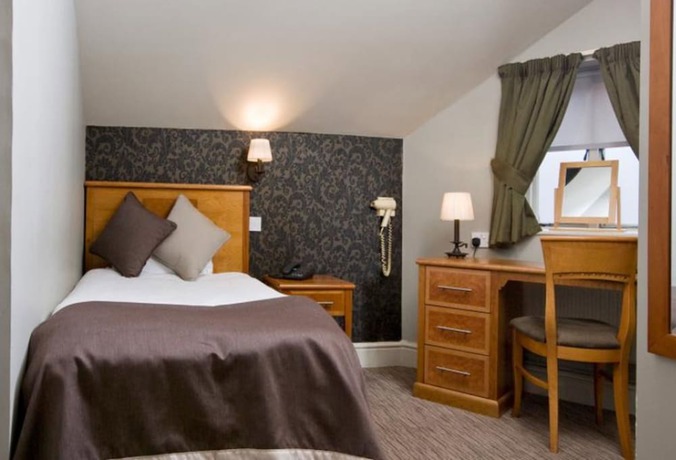 Imagen de la habitación del Hotel Dog and Bear, Lenham. Foto 17