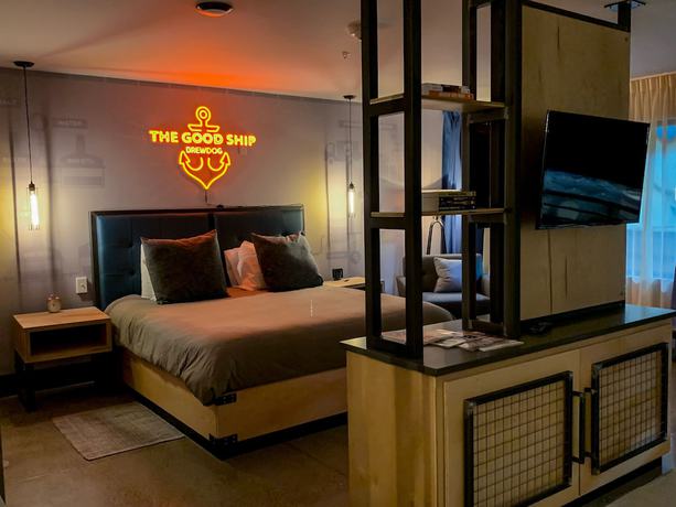 Imagen de la habitación del Hotel DogHouse Columbus. Foto 18