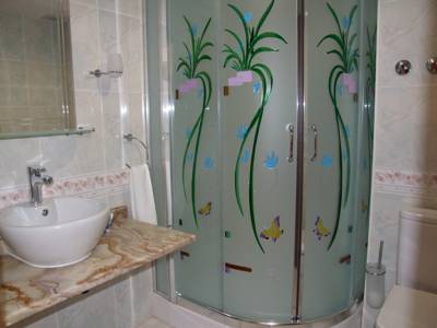 Imagen de la habitación del Hotel Dogalya. Foto 5