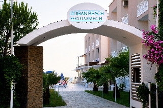 Imagen del bar/restaurante del Hotel Dogan Beach Resort And Spa. Foto 1