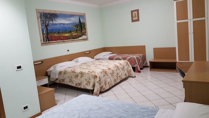 Imagen de la habitación del Hotel Dogana, Campolungo. Foto 15