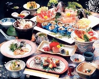 Imagen del bar/restaurante del Hotel Dogashima Accueil Sanshiro. Foto 3