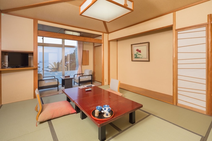 Imagen de la habitación del Hotel Dogashima Onsen. Foto 5