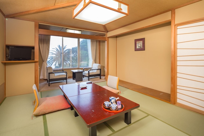 Imagen de la habitación del Hotel Dogashima Onsen. Foto 6