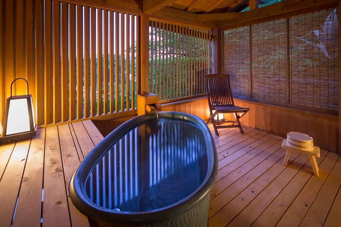 Imagen de la habitación del Hotel Dogashima Onsen. Foto 16