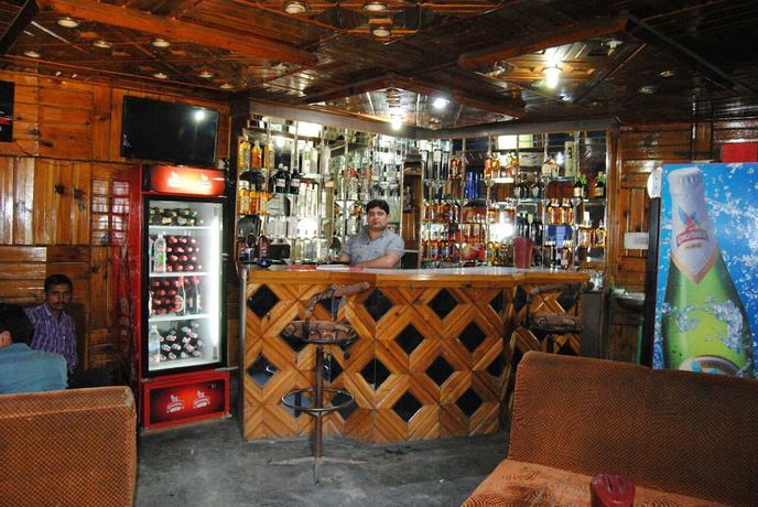 Imagen de la habitación del Hotel Dogra Residency Bar and Resturant. Foto 8