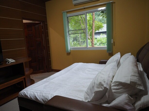 Imagen de la habitación del Hotel Doi Thin Nan Resort. Foto 19