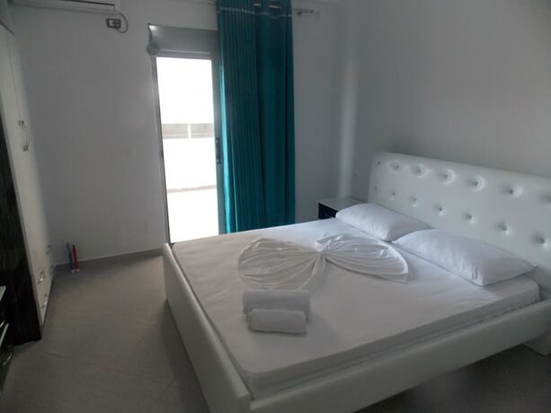 Imagen de la habitación del Hotel Doka Luxury Apartments. Foto 17
