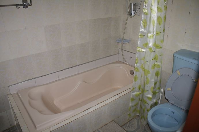 Imagen de la habitación del Hotel Dokua Royal. Foto 10
