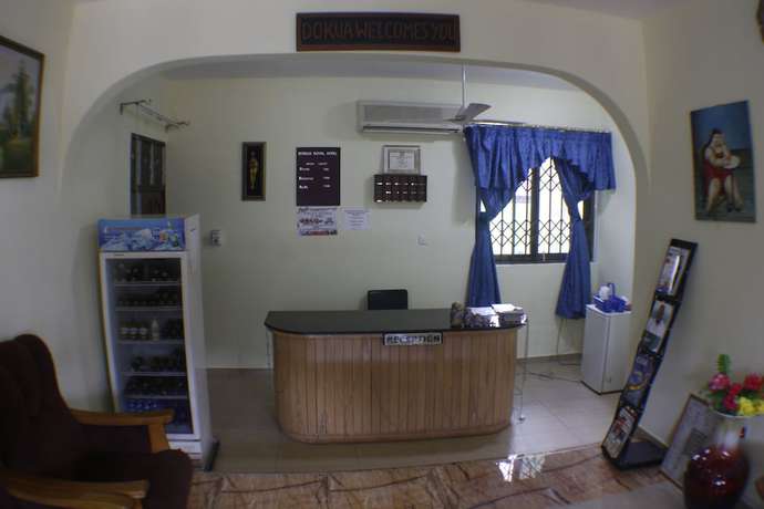 Imagen de los interiores del Hotel Dokua Royal. Foto 20