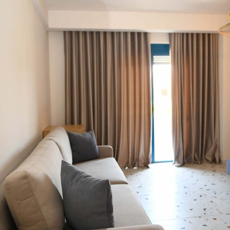Imagen de la habitación del Hotel Dolanit Village. Foto 2