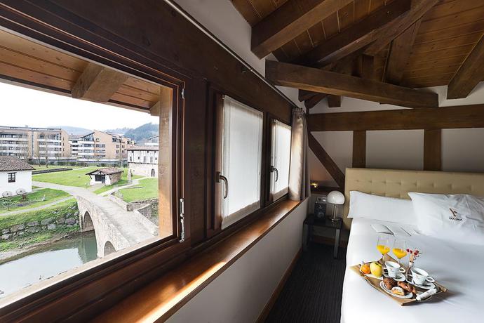 Imagen de la habitación del Hotel Dolarea. Foto 9