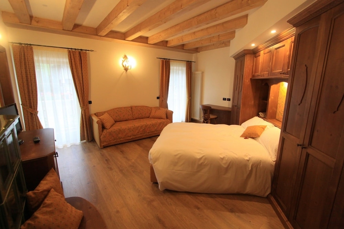 Imagen de la habitación del Hotel Dolasilla Park. Foto 4