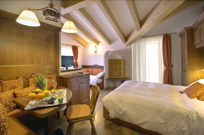 Imagen de la habitación del Hotel Dolasilla Park. Foto 12