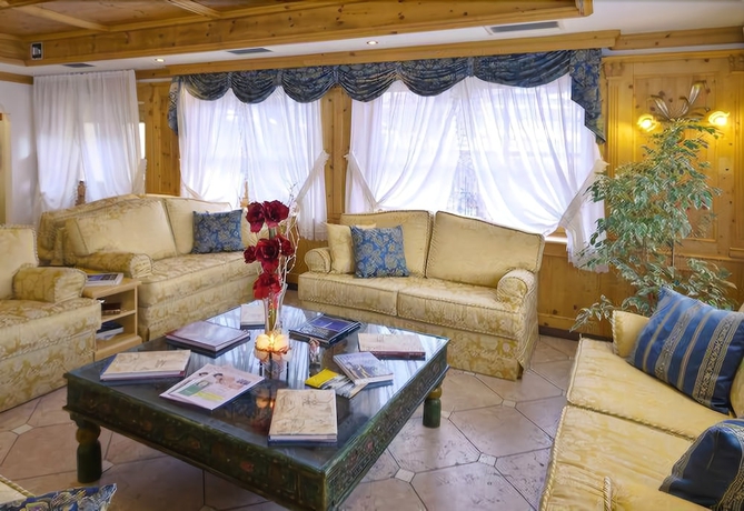 Imagen de la habitación del Hotel Dolasilla Park. Foto 15