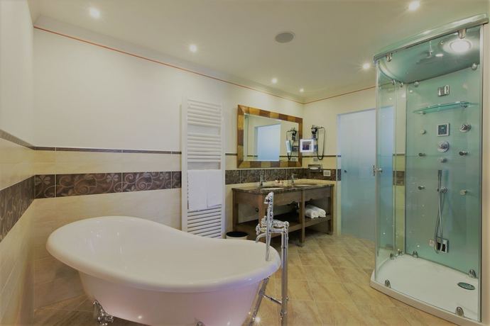 Imagen de la habitación del Hotel Dolce Avita Spa and Resort. Foto 12