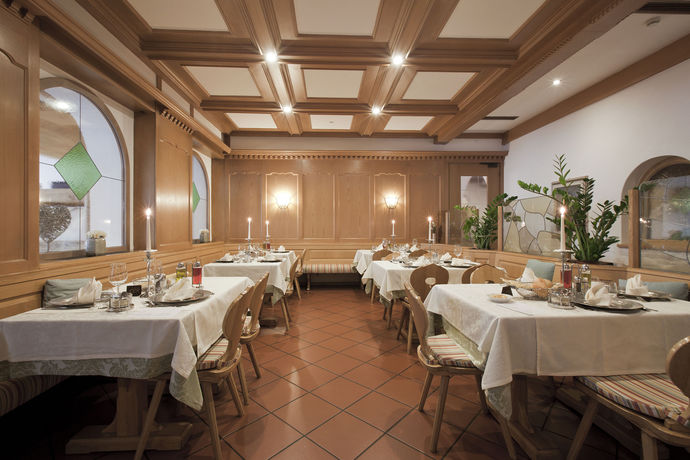 Imagen del bar/restaurante del Hotel Dolce Casa Family Hotel And Spa. Foto 8