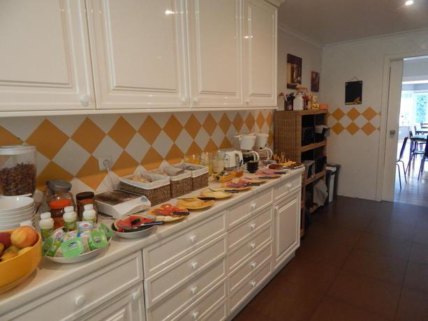 Imagen del bar/restaurante del Hotel Dolce Cascais Home. Foto 2