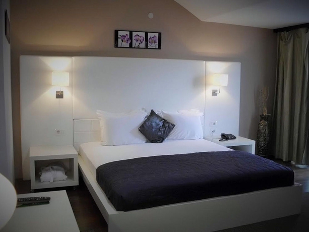 Imagen de la habitación del Hotel Dolce International. Foto 7