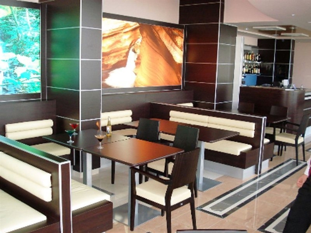 Imagen general del Hotel Dolce Vita, Bashkia Durr&euml;s. Foto 3